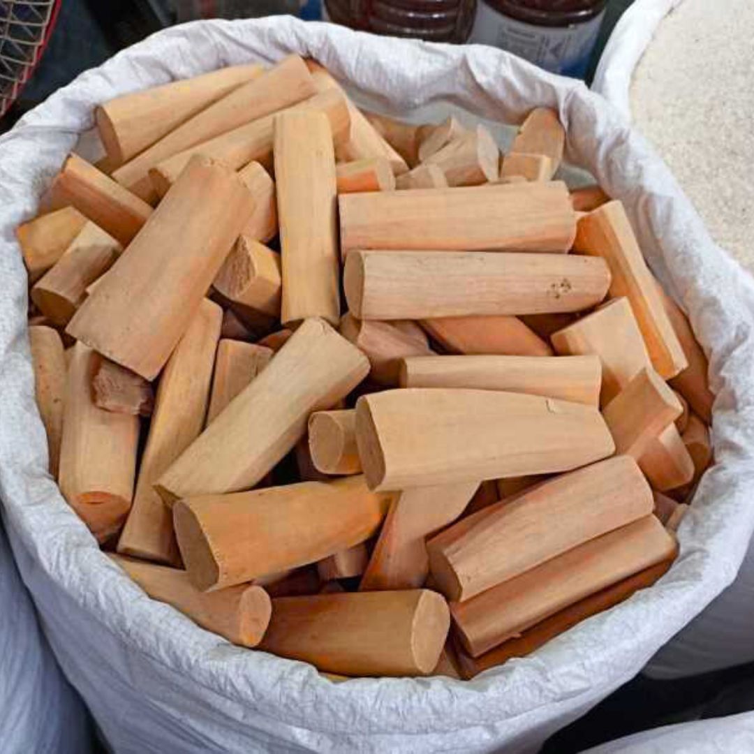 Sandalwood Log (Santalum album) Authentic Sandalwood Log by Kannauj